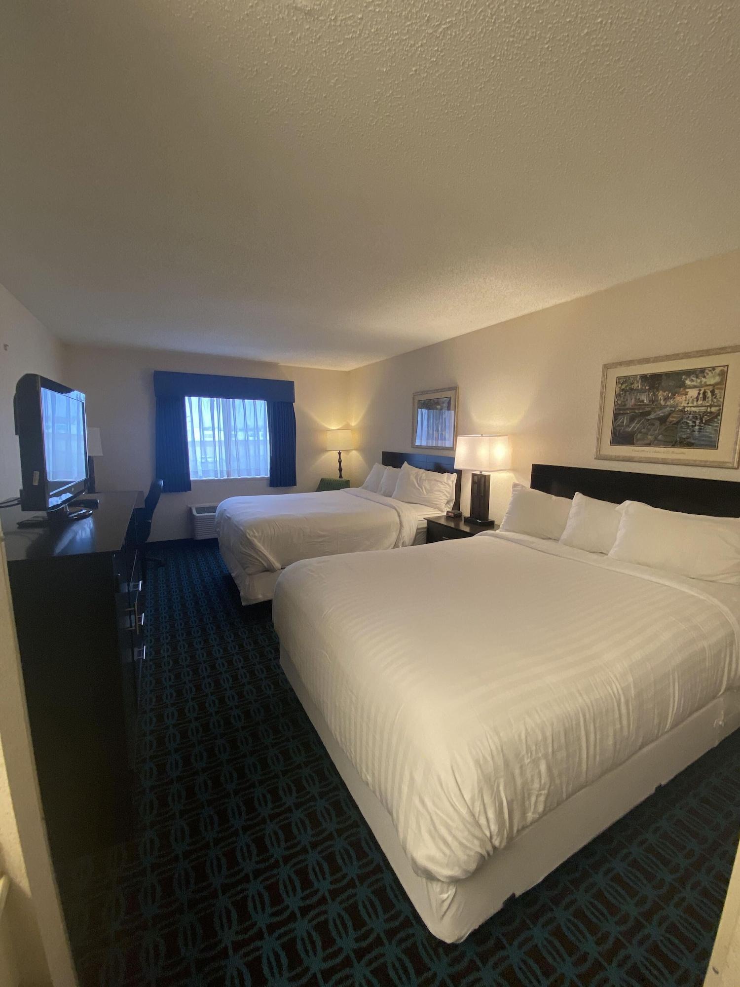 Baymont By Wyndham Howell/Brighton Экстерьер фото